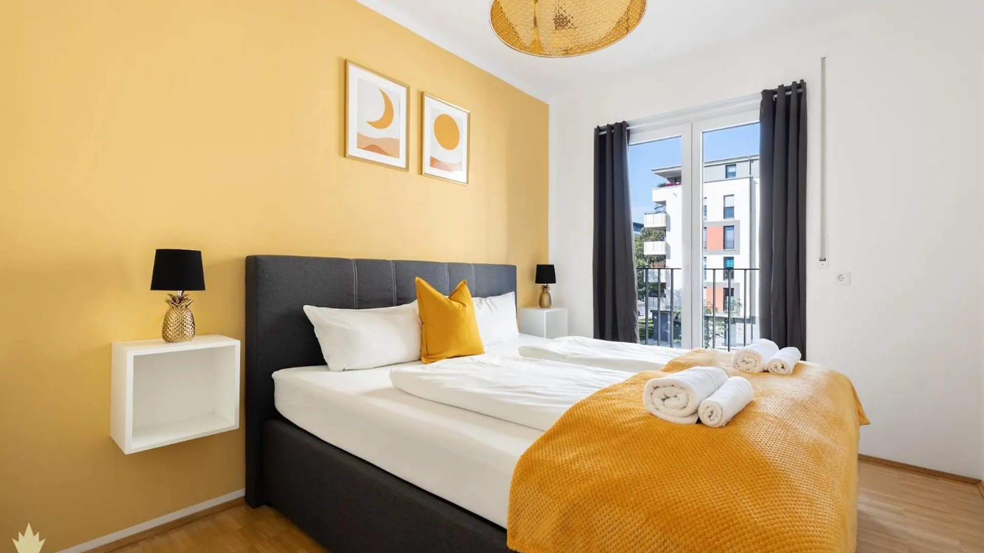 Pineapple Apartments Dresden Zwinger I - 80 Qm - 1X Free Parking contacts